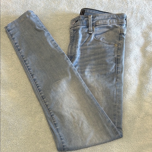 Women Light Blue Jeans - Picture 6 of 6